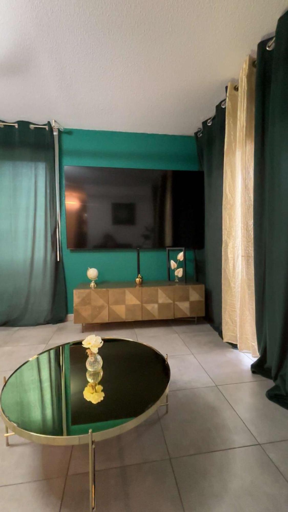 Suite Jacuzzi "Spa Privatif " Appartement Jacuzzi ตูลูส ภายนอก รูปภาพ