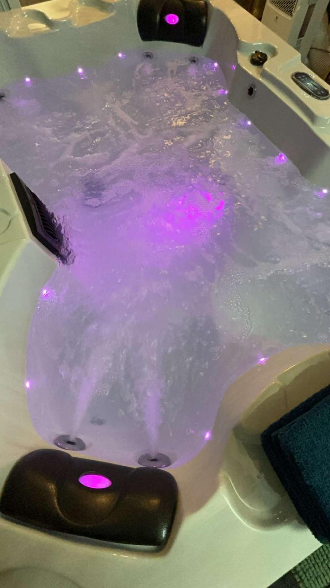 Suite Jacuzzi "Spa Privatif " Appartement Jacuzzi ตูลูส ภายนอก รูปภาพ